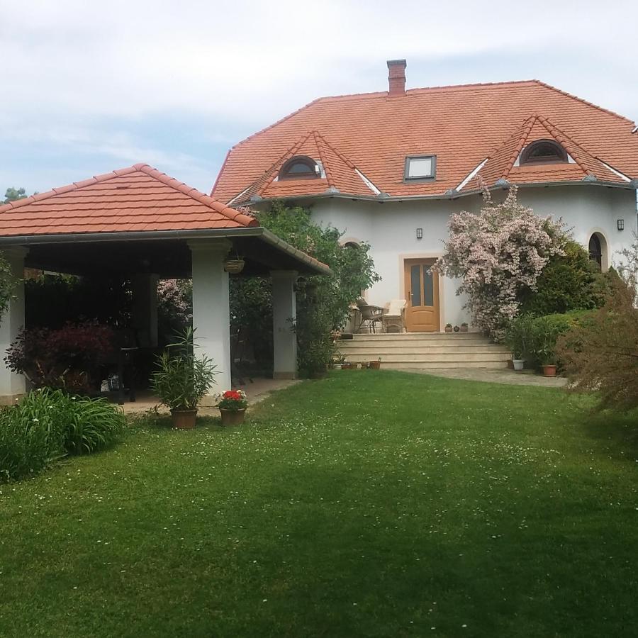 Frutta Villa Cserszegtomaj Exterior photo